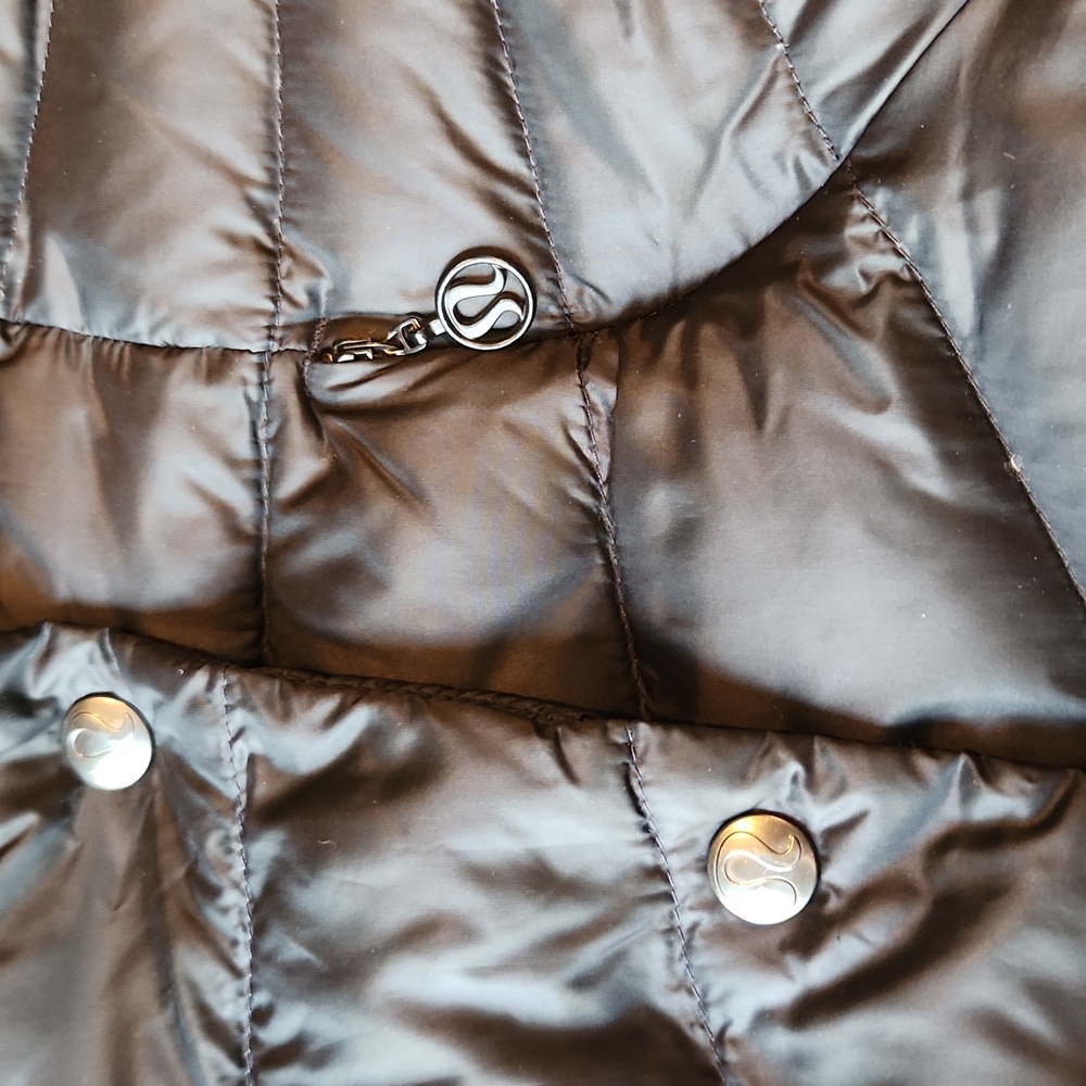 Lululemon | Rare Reversible Quilted Puffer Vest - Picture 3 of 17